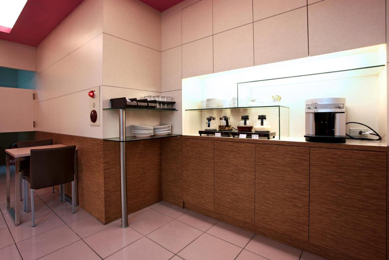 Ying Dai Hotel 타이난 외부 사진